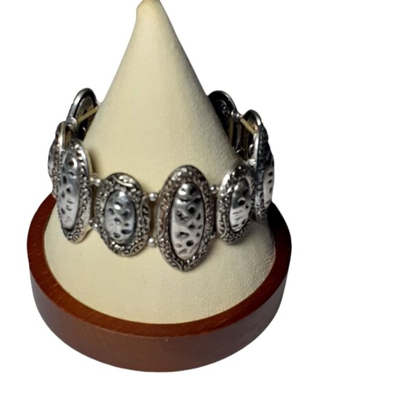 Stretch Bracelet Antiqued Silver Tone Medallion Career - Picture 9 of 9